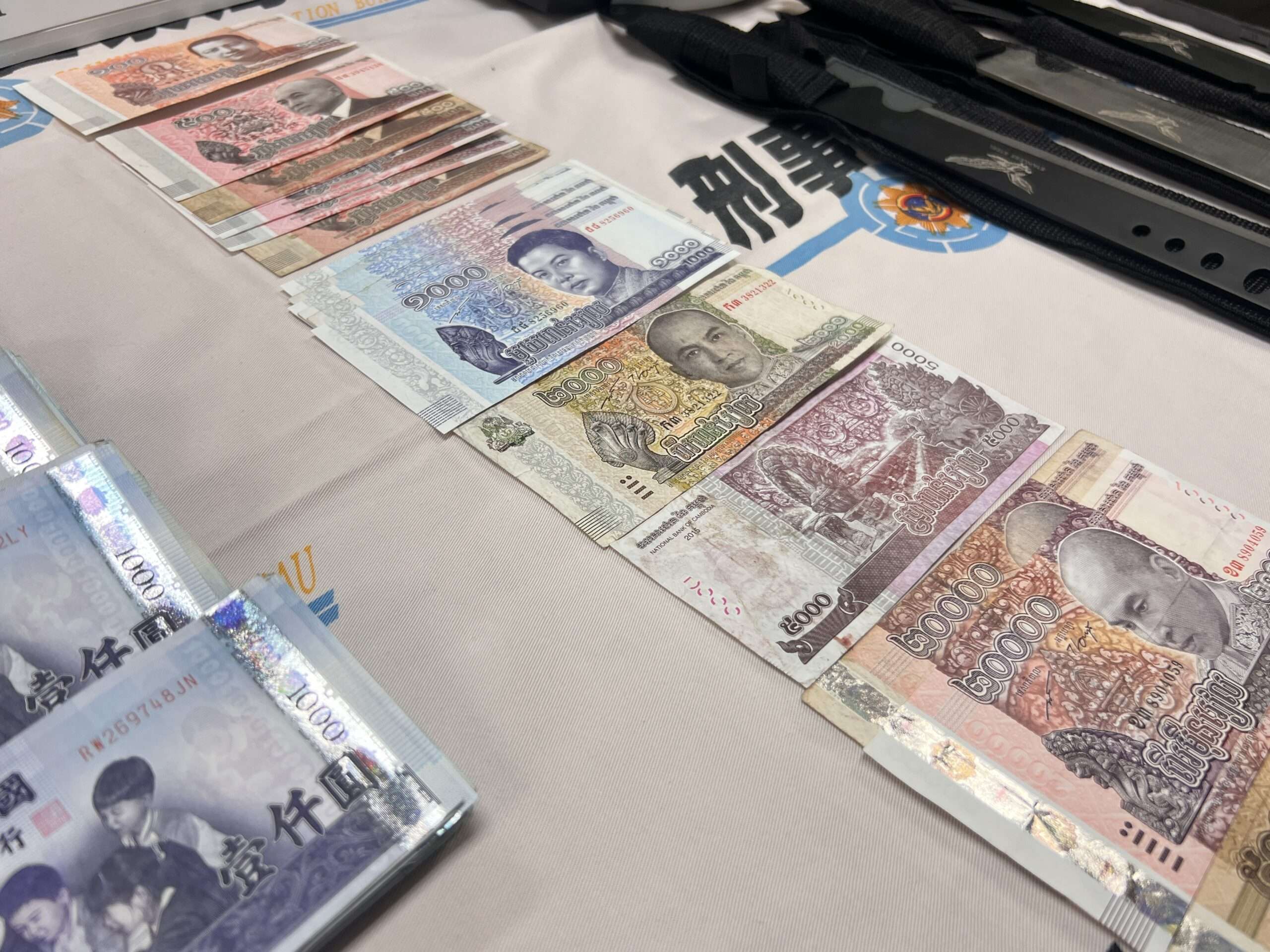 詐團假出金誘騙加碼投資 警查出不法金流逾2億8000萬 IMG 2901 scaled