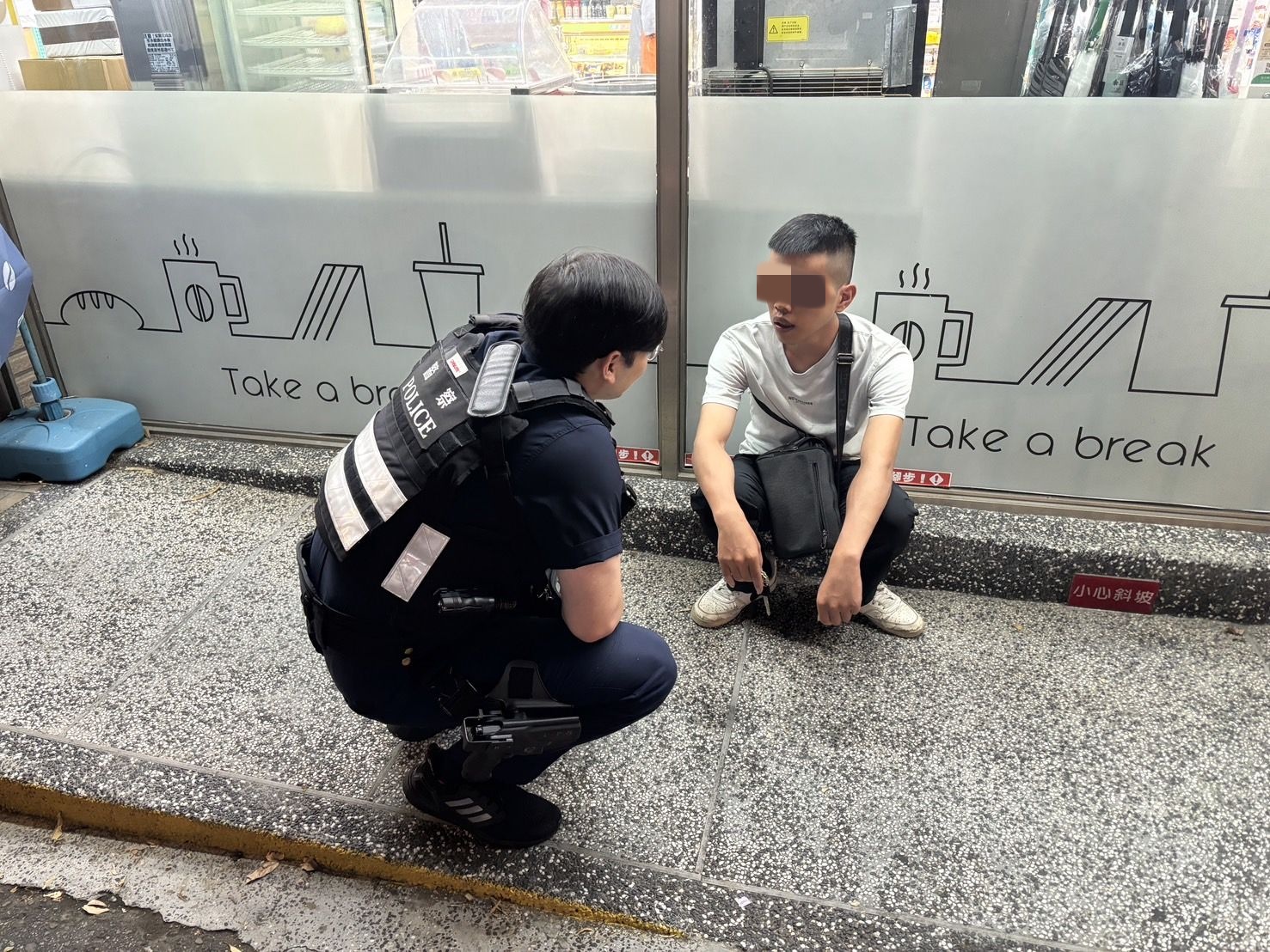 精障男迷途受困超商內 壢警憑「這一物」確認身分 S 15286286 0