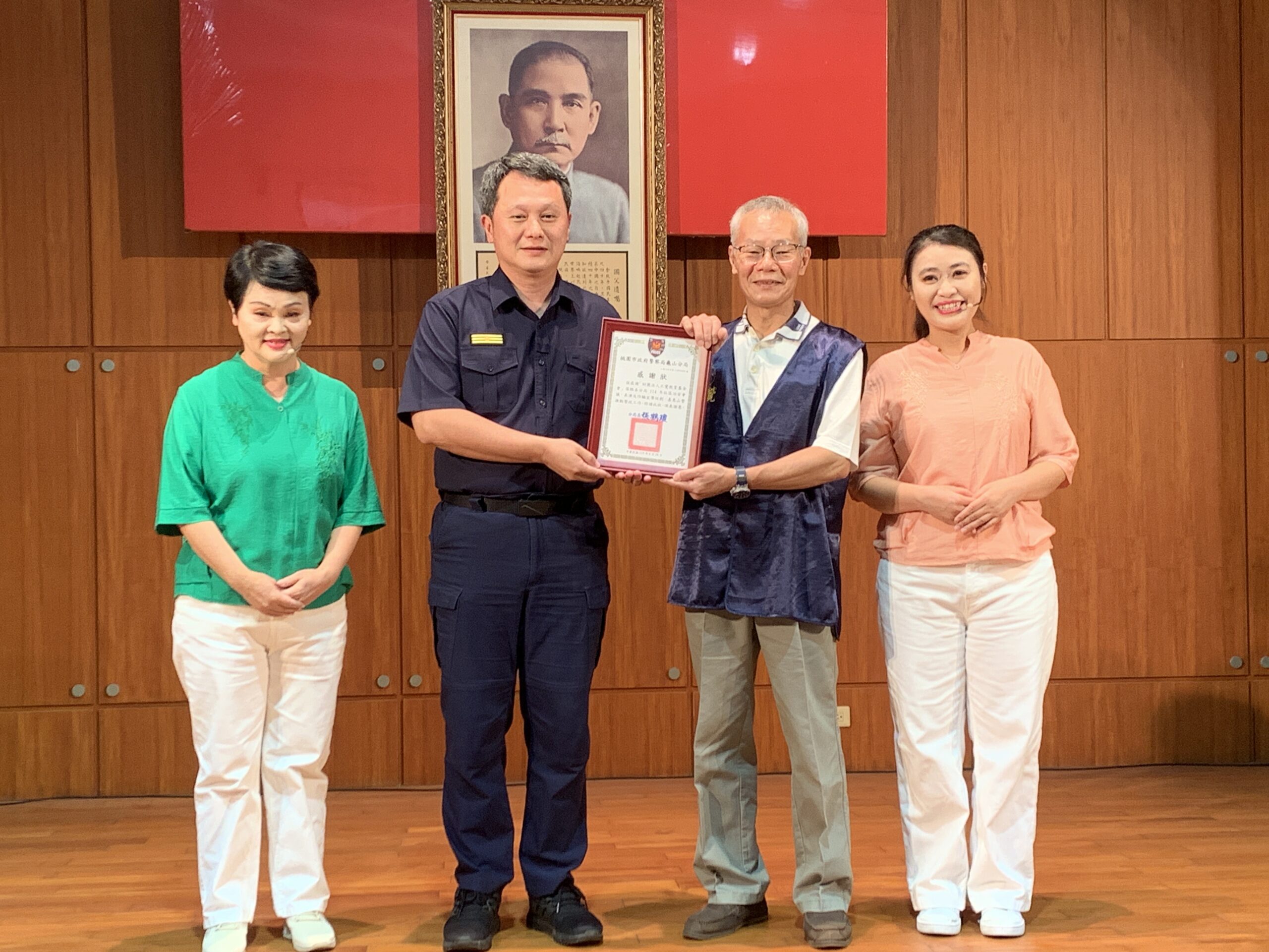 龜山警社區治安會議結合話劇、闖關 強化民眾犯罪預防觀念 S 388833350 scaled