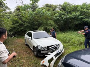 身背「5條通」飛車逃亡!竊盜犯冒險跳山骨折狼狽落網