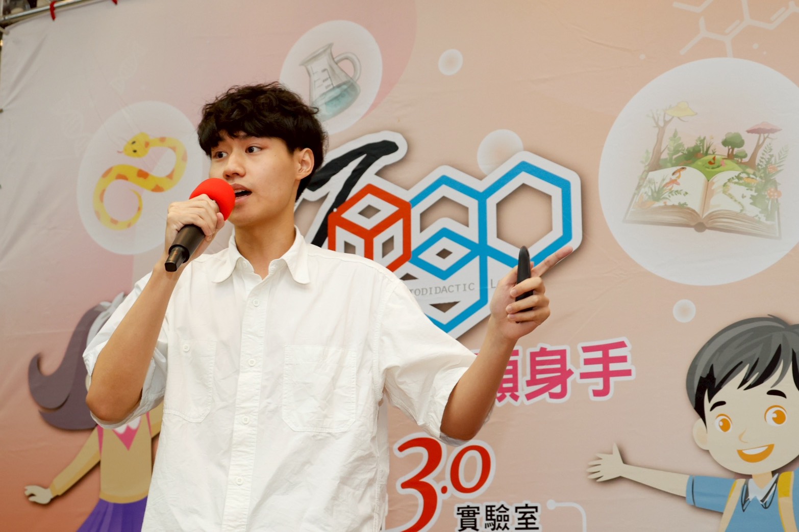 桃園自主學習3.0實驗室成果展 多元創意大放異彩 S 8593448 0