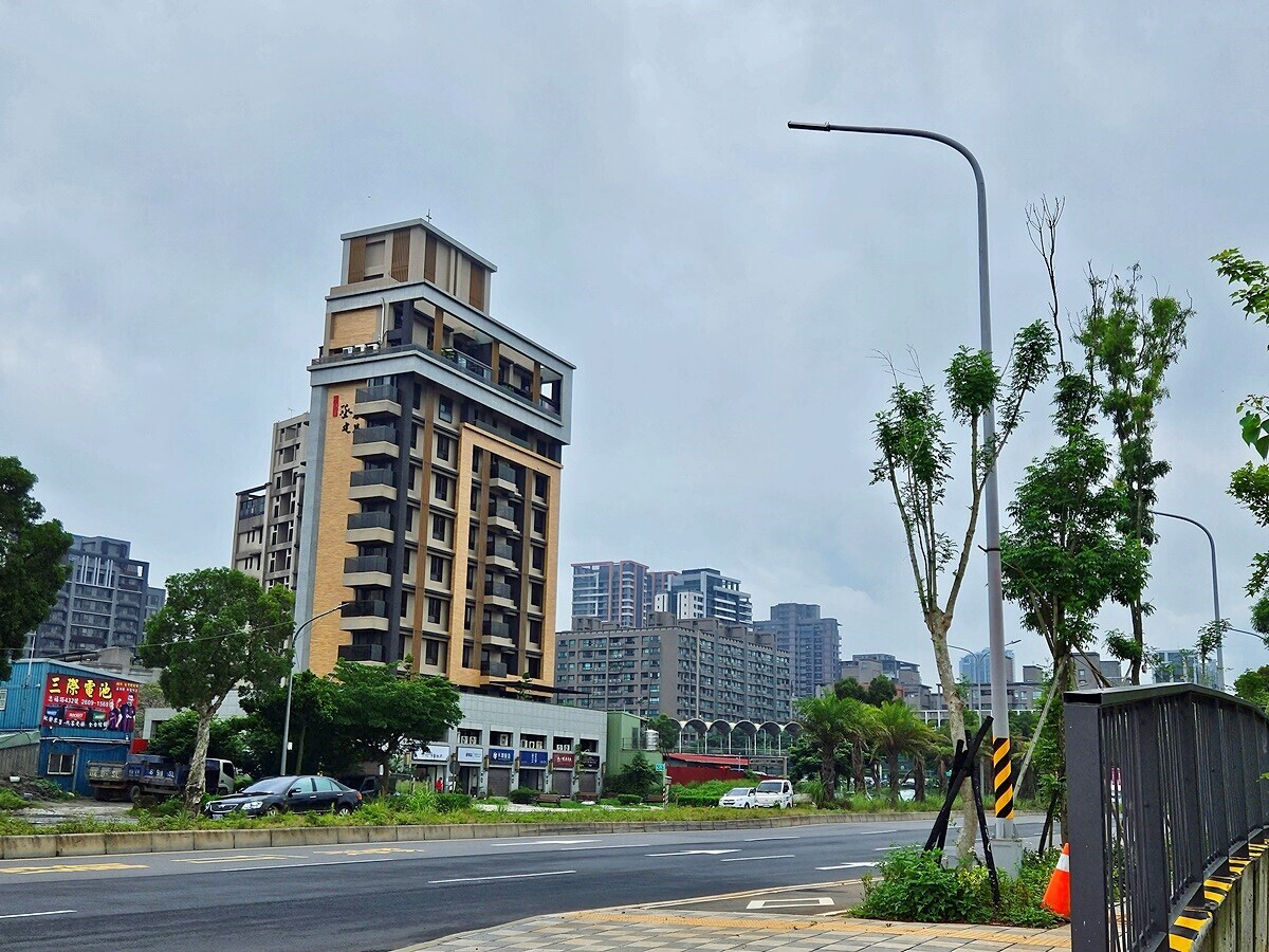 房市關鍵數據全向下!下次理監事會議前…房市回溫無望?