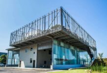 全國首座環保設施通過認證!桃園柴油車排煙檢測站獲「第1+級近零碳建築」肯定