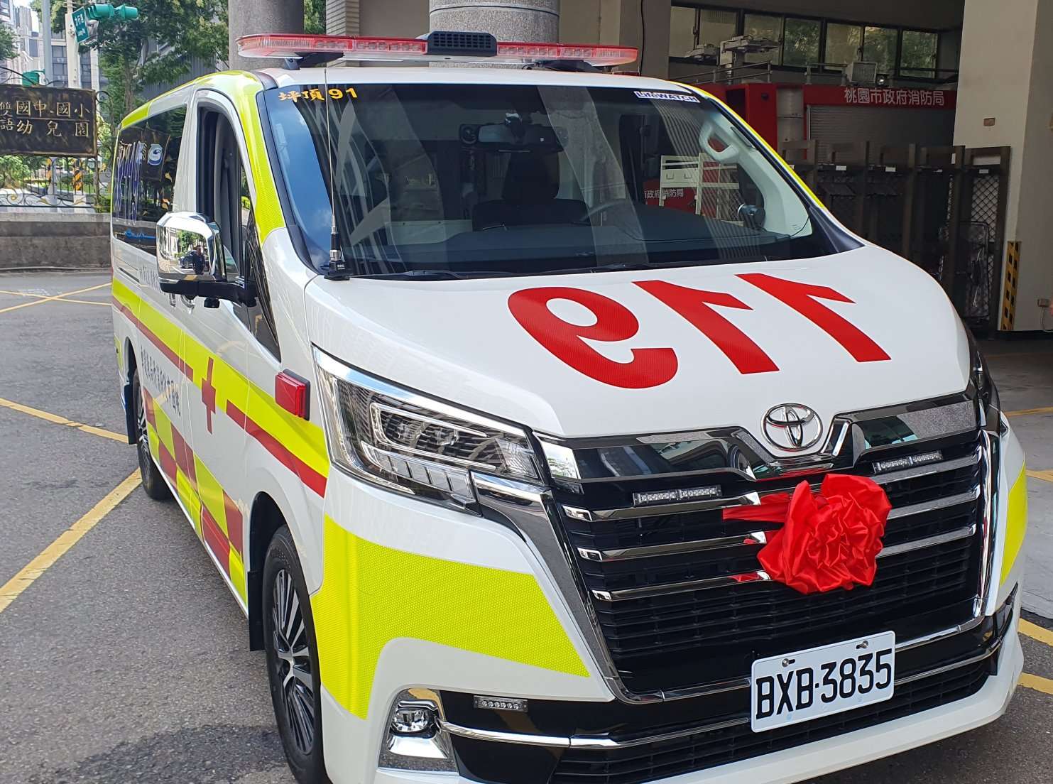 善心企業捐救護車支持桃消 增添桃園救護量能 image_7113524404791822065_0