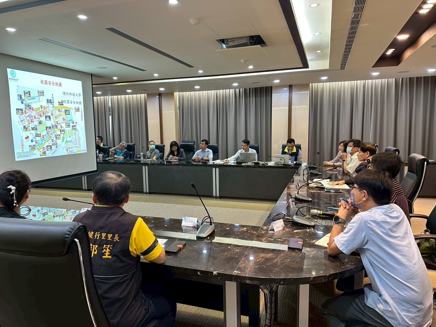 健行科大召開校園安全會議 跨域合作強化防災與反詐教育 圖五 校園安全會議現場實況