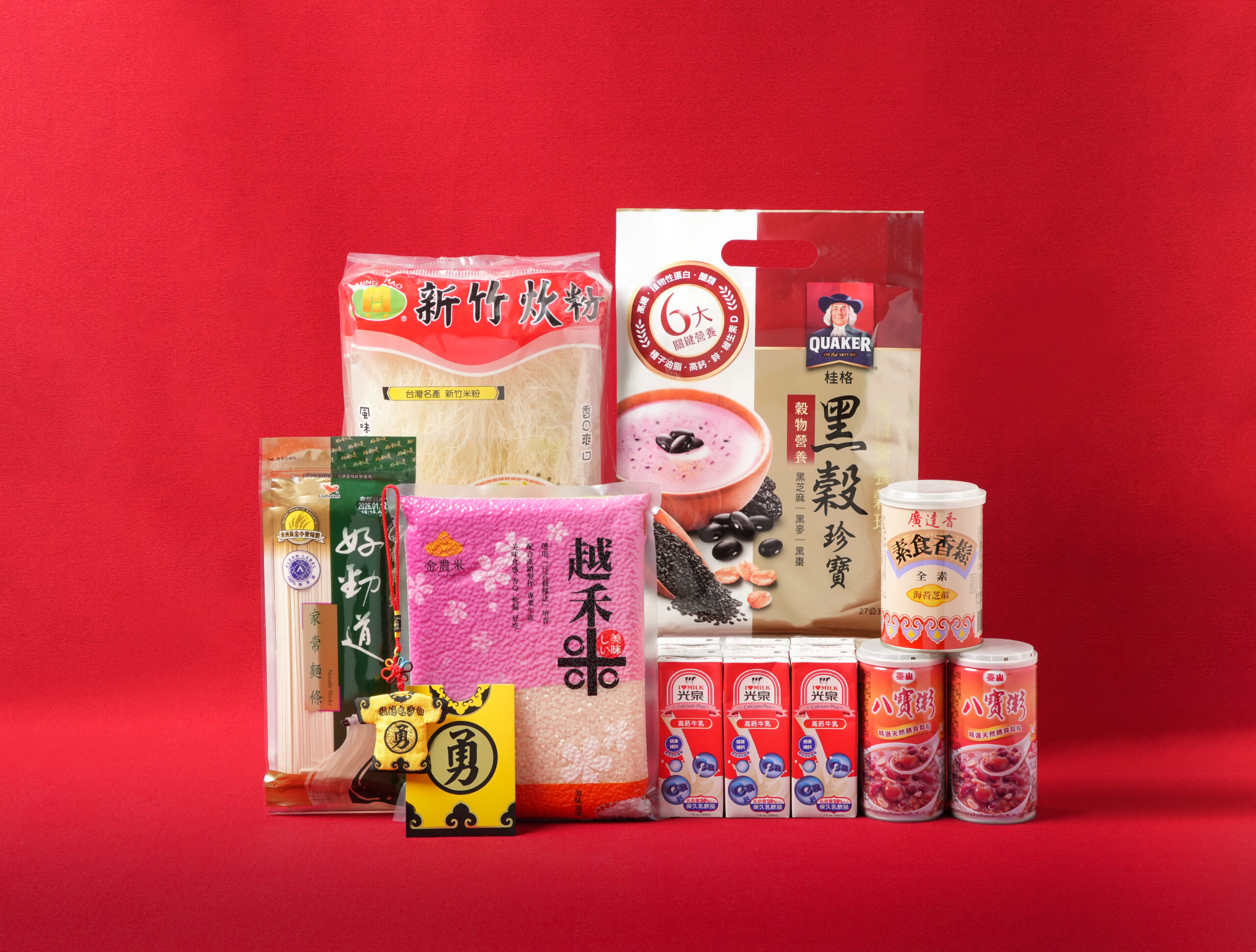 量販唯一!愛買獨家「白沙屯媽中元平安箱」送暖全台獨居長者 結合信仰與公益 助長輩過節不孤單 2025072103 scaled