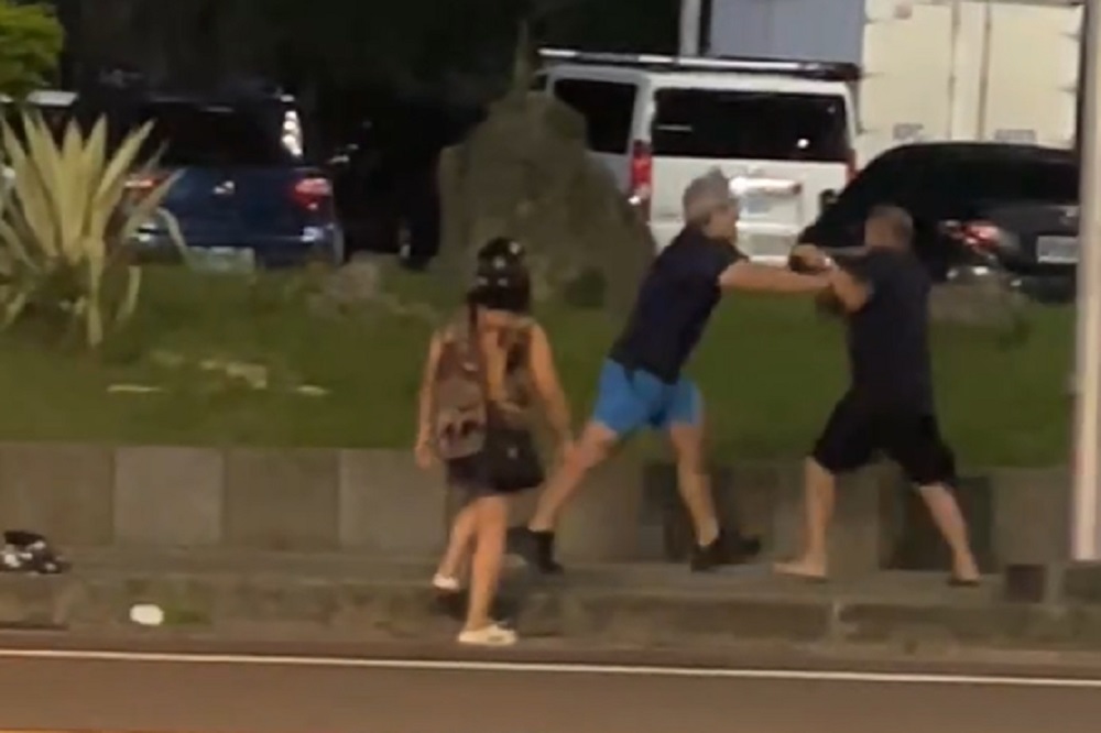 【有片】激烈場面曝!因行車糾紛大打出手 2男被依社維法裁罰 22 1