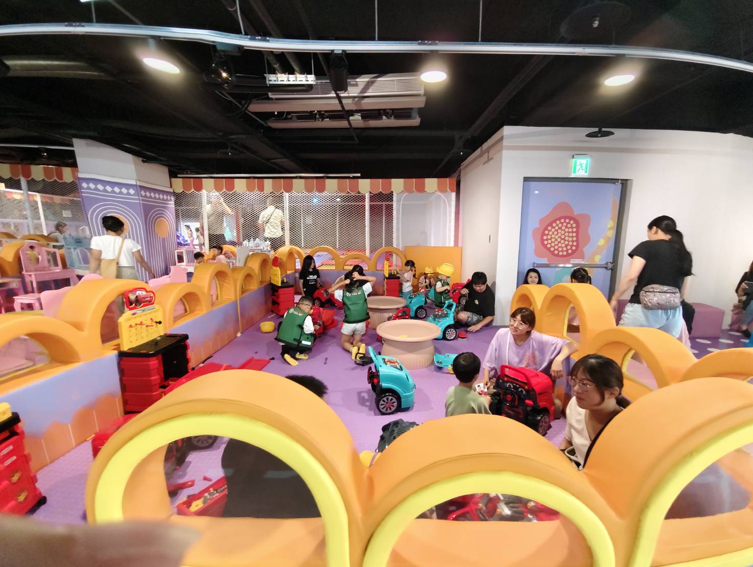 遛小孩放電必去!桃園中壢大時鐘朵朵花園、湯姆熊進駐 237377 0