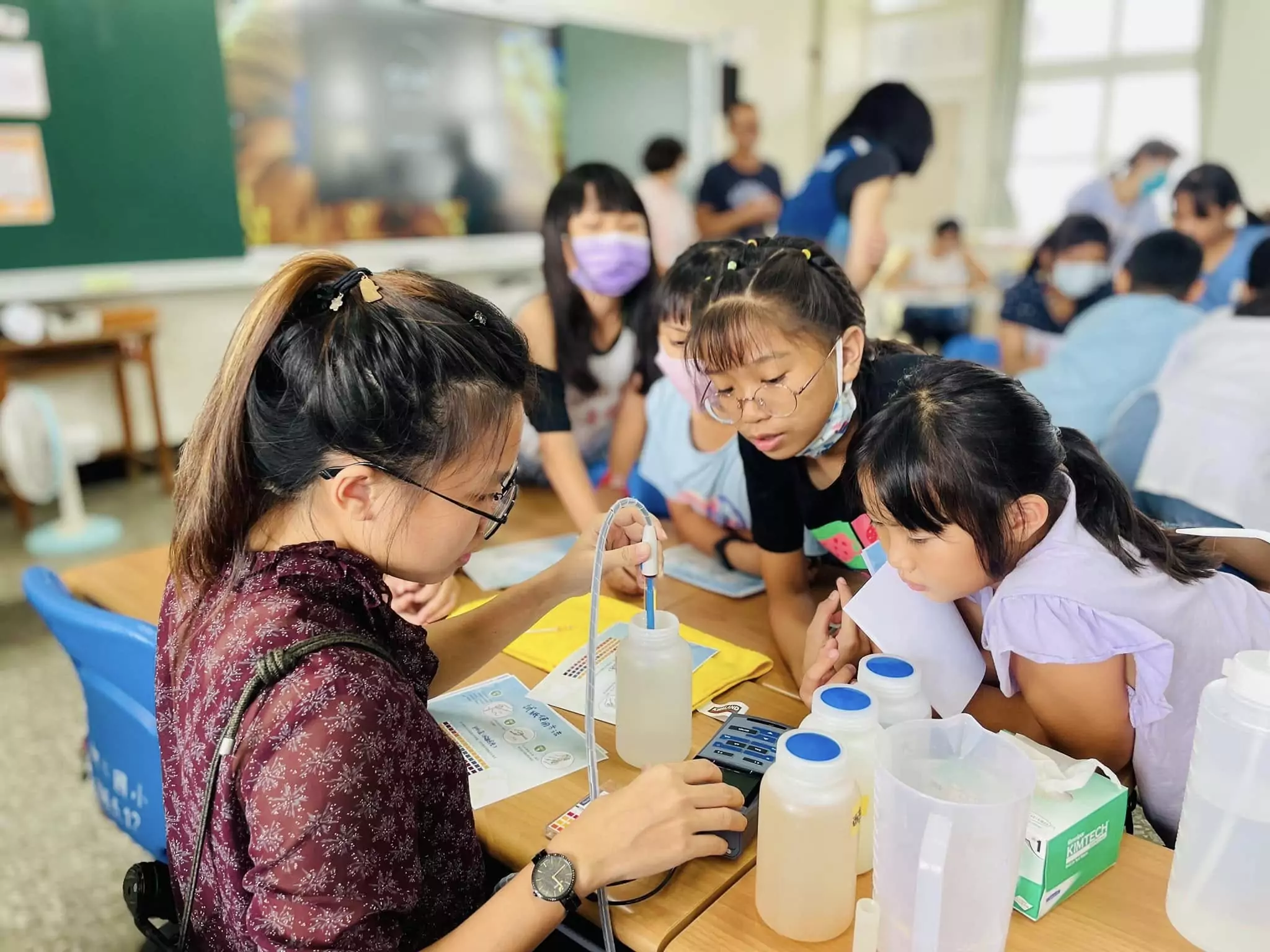 海保署「海域水質檢測體驗營」即起開放報名 邀學童揭開瓶中信神秘訊息 海保署「海域水質檢測體驗營」即起開放報名 邀學童揭開瓶中信神秘訊息