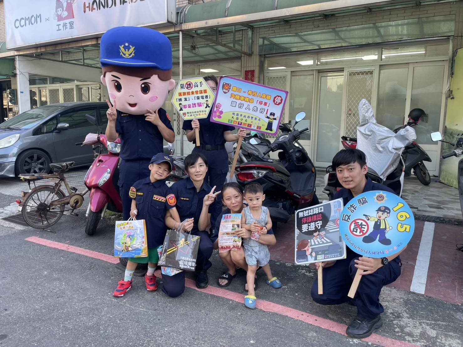 防詐、防毒、防犯罪!大園警入校宣導守護學童暑假安全 364818 0