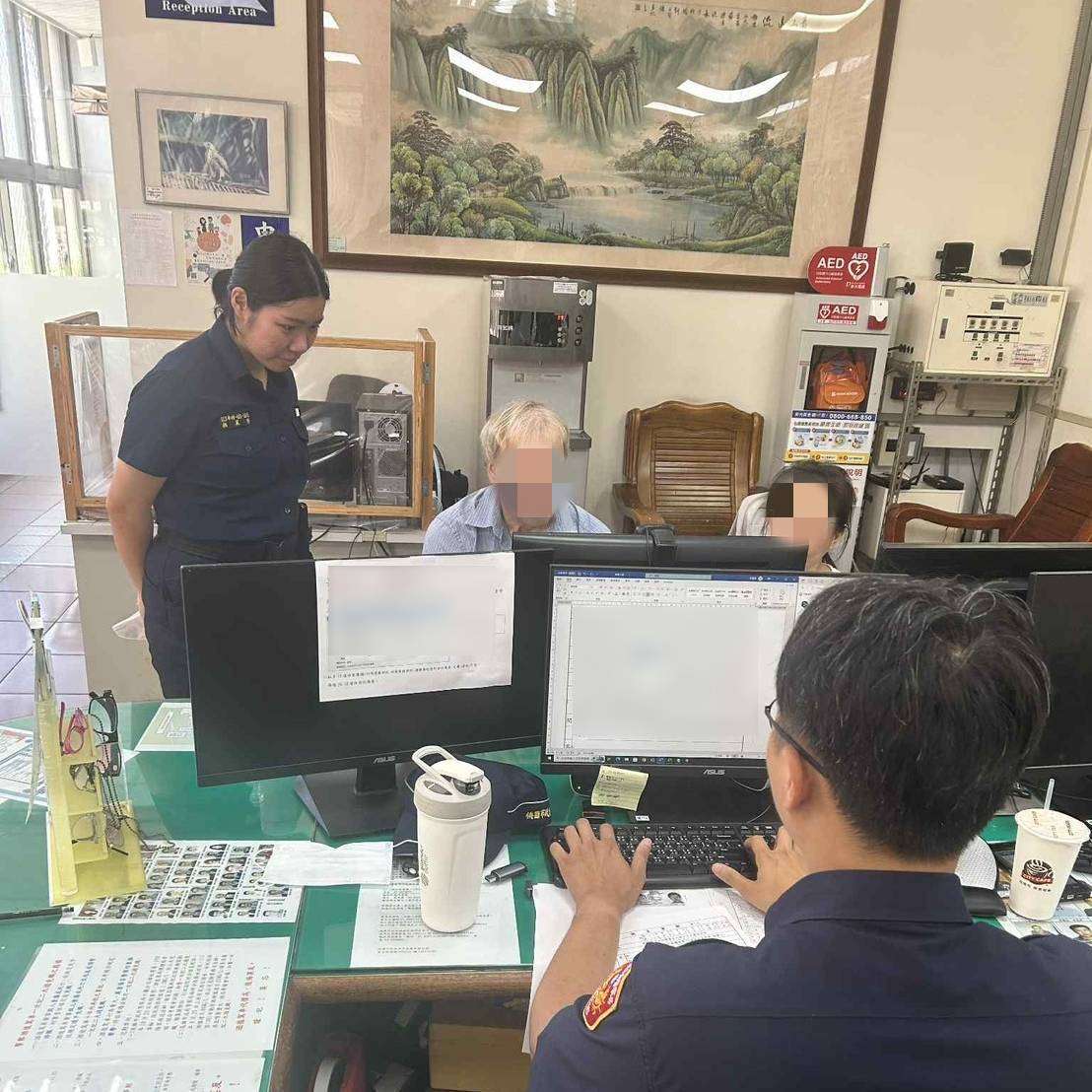 英籍男語言不通難報案 大園警專實習生「神救援」解圍 365723 0