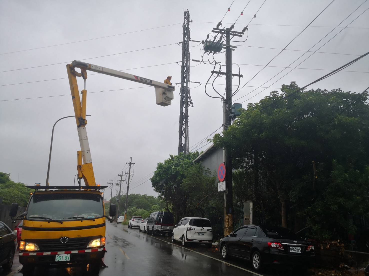 颱風釀桃園停電破2萬戶 台電出動143人力迅速復電 698212 0