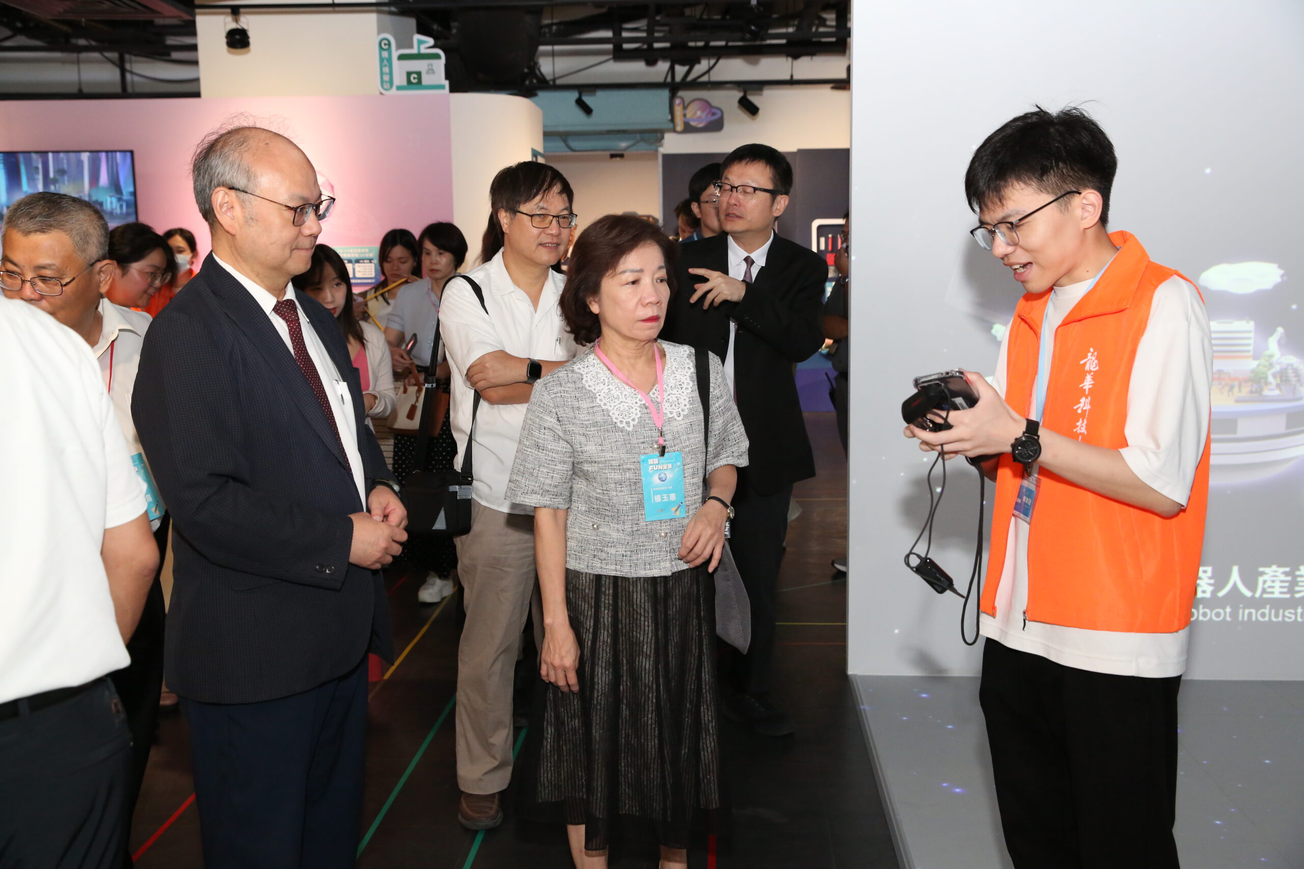 AR、VR科技領航 「技職FUN星際」體驗技職教育創新與潛力 2 0 scaled