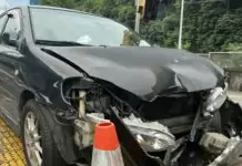 【有片】國1遊覽車鬼切 釀小客車失控自撞 【有片】國1遊覽車鬼切 釀小客車失控自撞