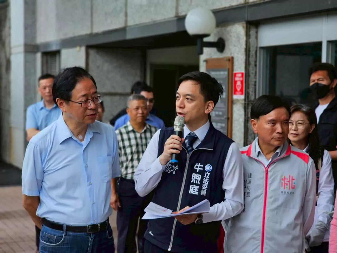 牛煦庭爭取中央、地方各分擔50%經費 桃捷棕線拚年底動工 牛煦庭爭取中央、地方各分擔50%經費 桃捷棕線拚年底動工