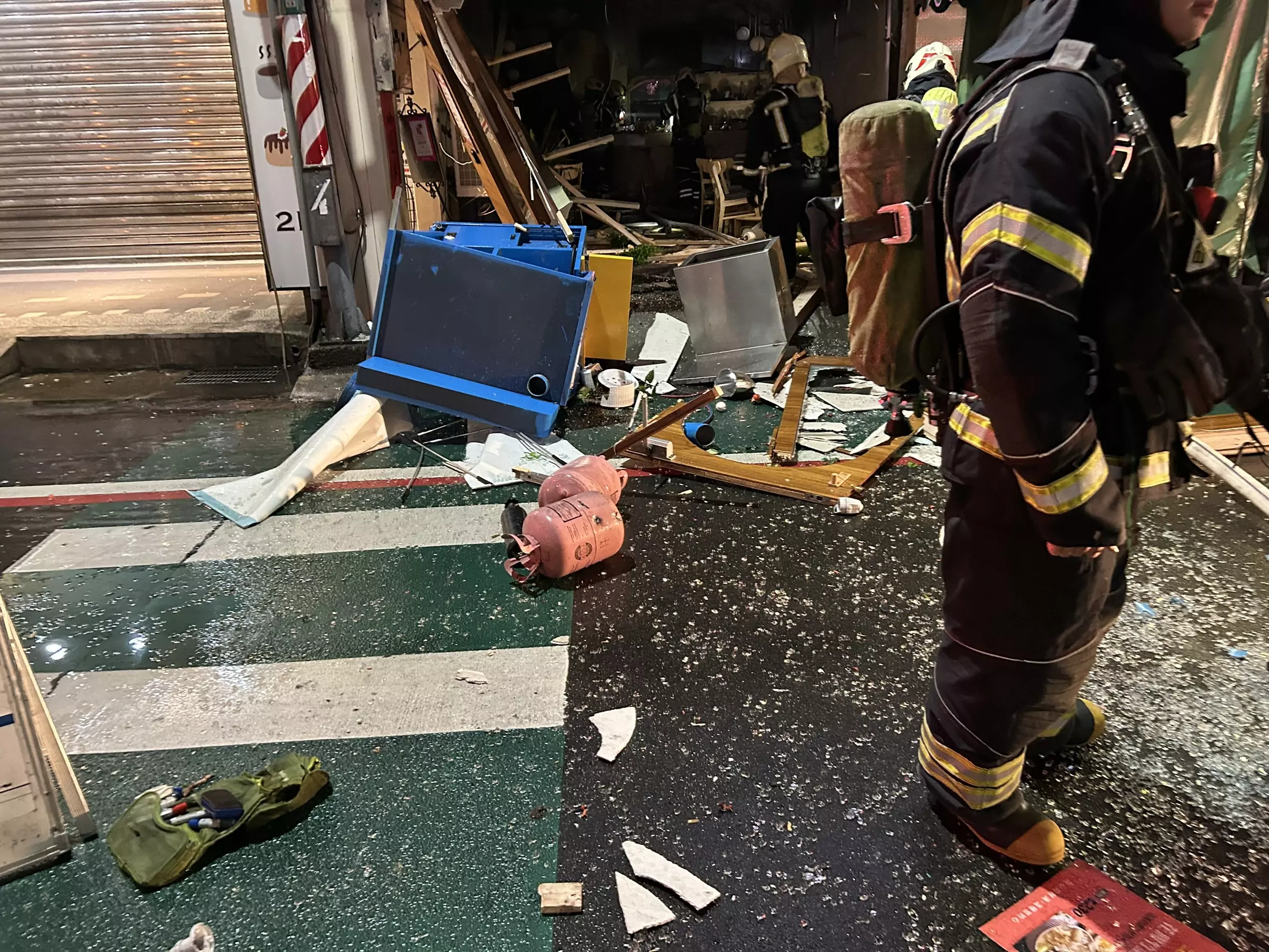 桃園車站附近餐館氣爆 1男燒燙傷送醫 桃園車站附近餐館氣爆 1男燒燙傷送醫