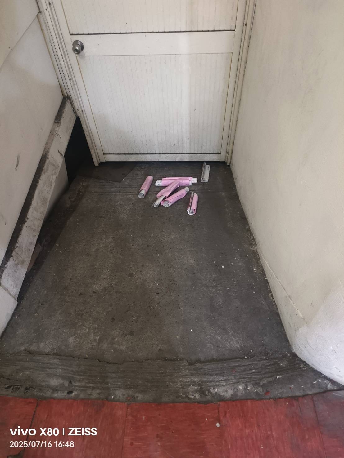 幫朋友拿?大樓住戶投票通知單全遭桃園女偷走 警方抓到人了 S 25223198 0 1