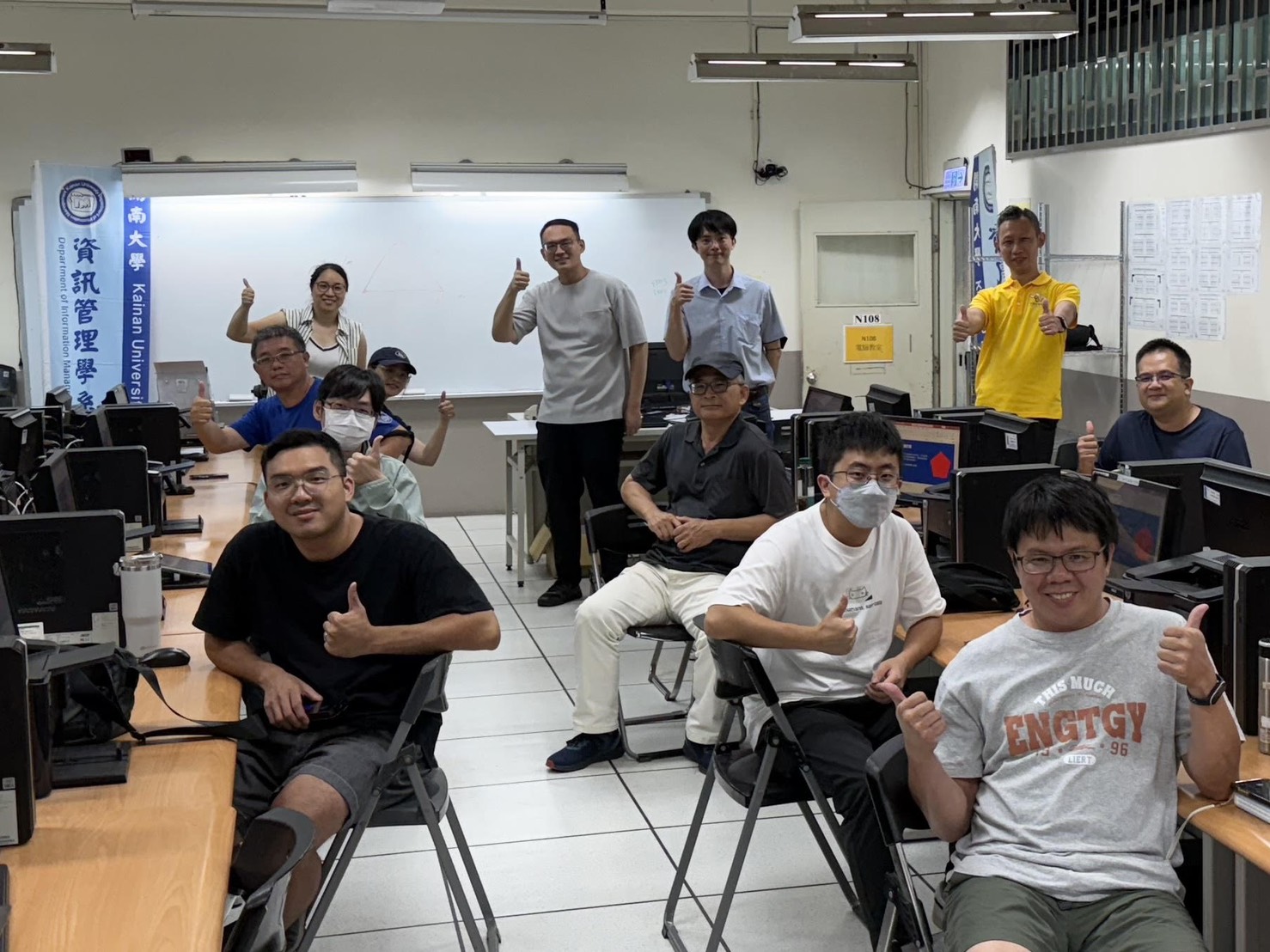 AI走進校園!開南大學開辦研習營 桃園教師共探智慧教育新契機 S 28344432
