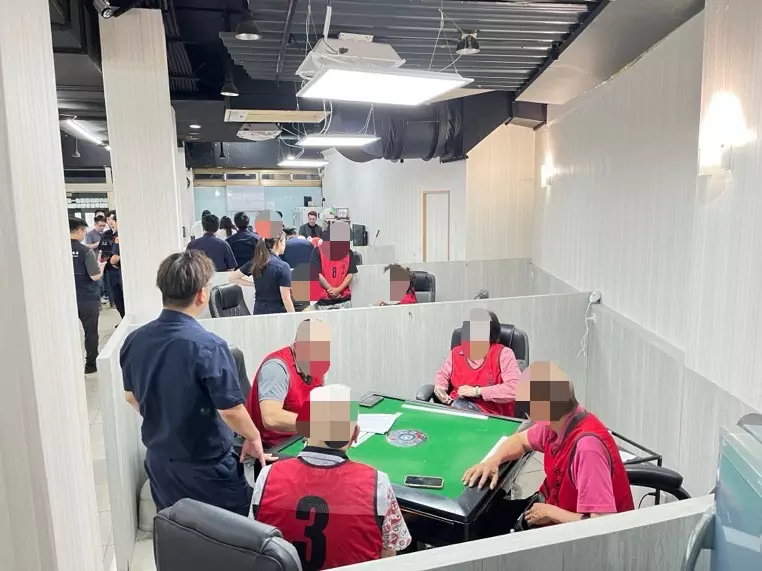 龜山警雷厲掃黑 查獲棋牌社「掛羊頭賣狗肉」經營賭場 龜山警雷厲掃黑 查獲棋牌社「掛羊頭賣狗肉」經營賭場