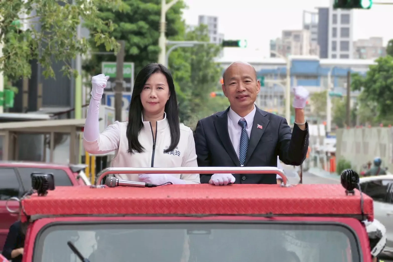 那個男人來了!萬美玲桃園車掃宣傳反罷 韓國瑜助陣 那個男人來了!萬美玲桃園車掃宣傳反罷 韓國瑜助陣