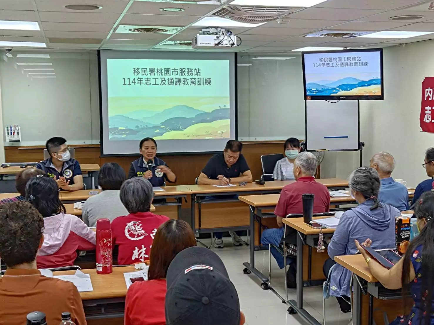 王素玲暖心服務獲肯定!桃園移民署強化志工通譯教育、防疫也不鬆懈 S 91365401
