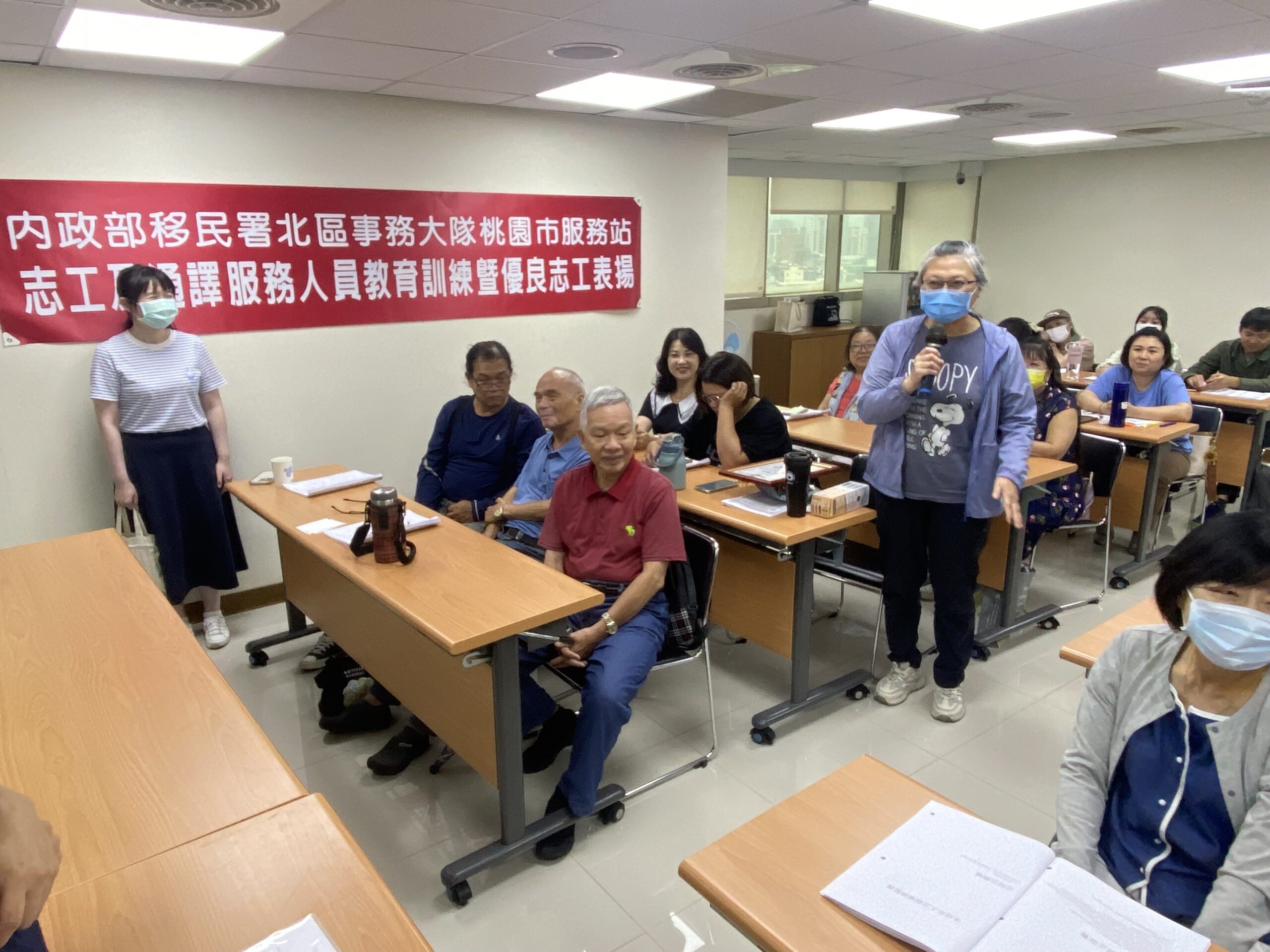 王素玲暖心服務獲肯定!桃園移民署強化志工通譯教育、防疫也不鬆懈 S 91365402 scaled