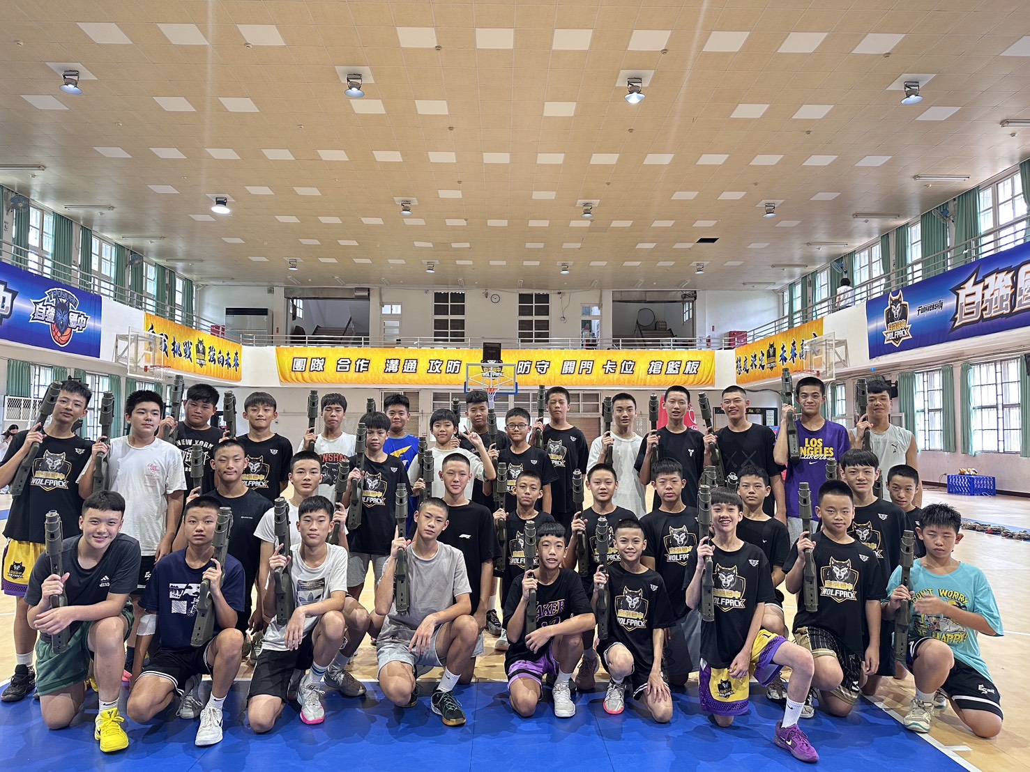 桃園少年警察隊結合反毒、打詐宣導 學子體驗鐳射槍激戰 S 96722947