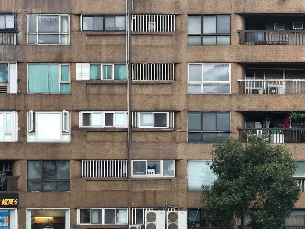 低於市價還是沒人要?他怕買「這款房」會爛光光 網搖頭:N年後下場一樣