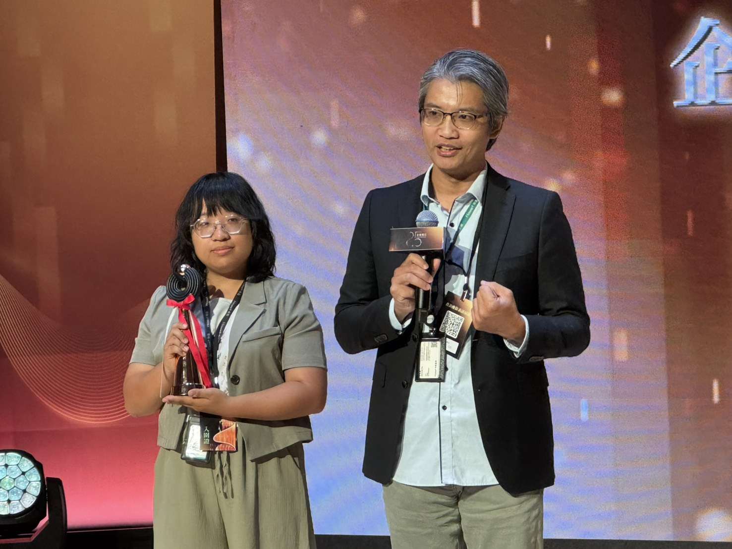 《墓之物語》奪金視獎最佳企編殊榮 北健深耕桃園再受肯定 劉雨婷左杜懷聖右獲獎致詞 0