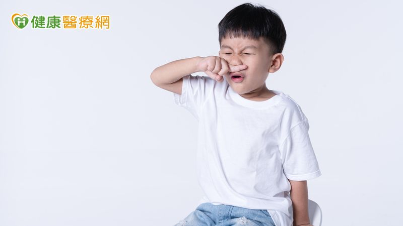 青春期體味出現早?醫:小孩有「大人味」其實是正常現象