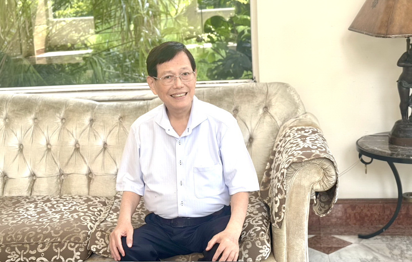 身高成硬傷!留美博士苦尋伴侶多年無果 因1善舉抱得美人歸 1