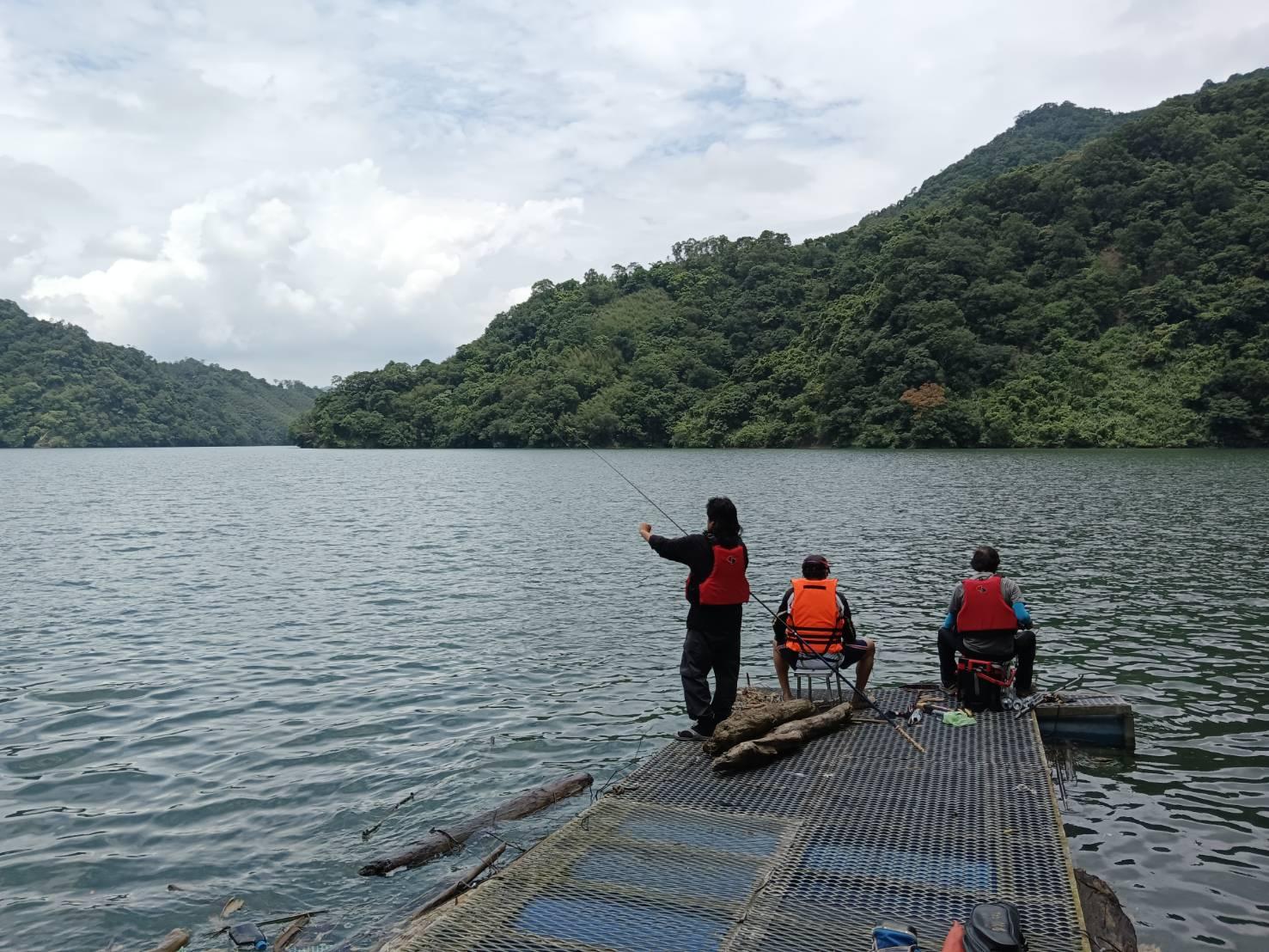 落實保障原民文化傳統!214泰雅族人首度獲准石門水庫合法釣魚 1354646