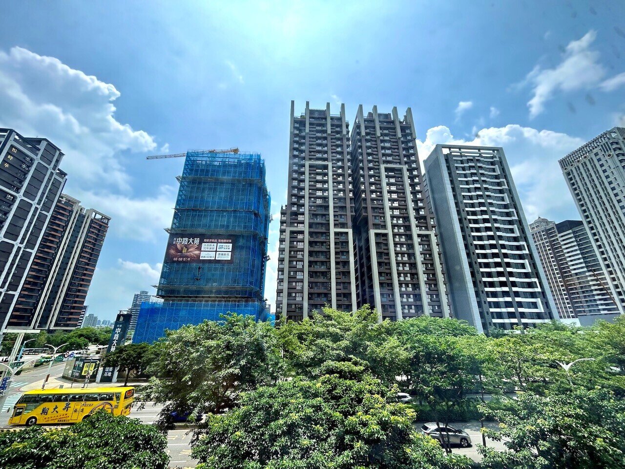 建商不硬撐了？買盤只愛「百萬出頭」　專家點名「這些超漲區」將面臨考驗