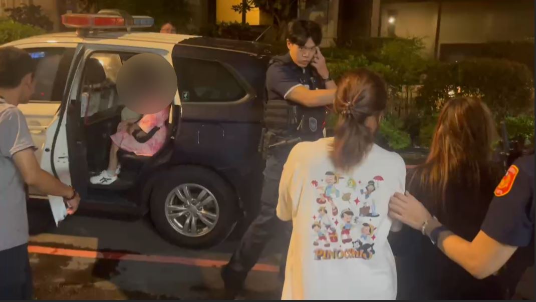 鐵皮屋暗藏春色 桃警攻堅逮3人收押9名泰籍女子 1 0
