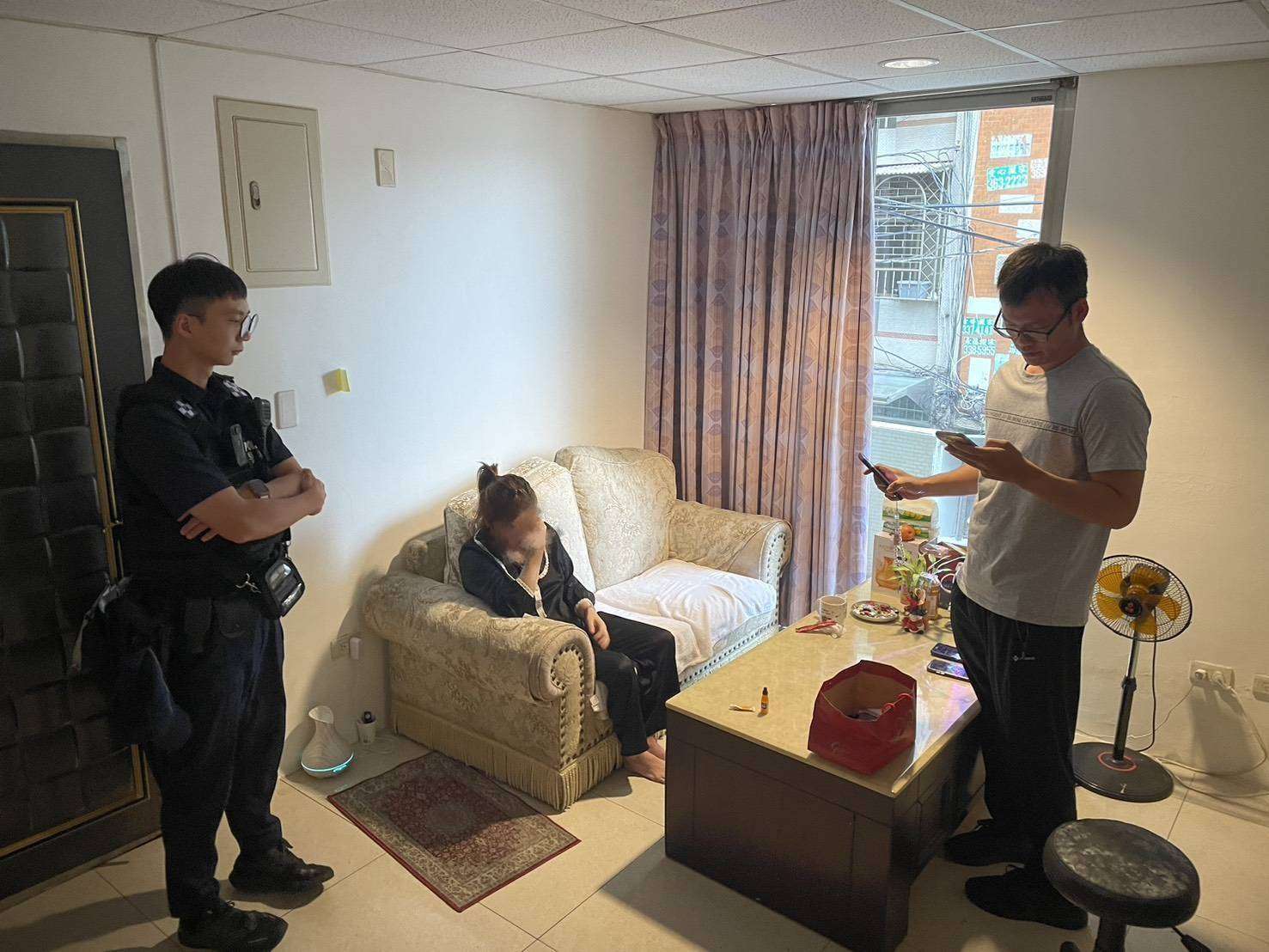 網路色情廣告曝光 桃警查獲越籍女子脫離原雇主從事性交易 2280504 0