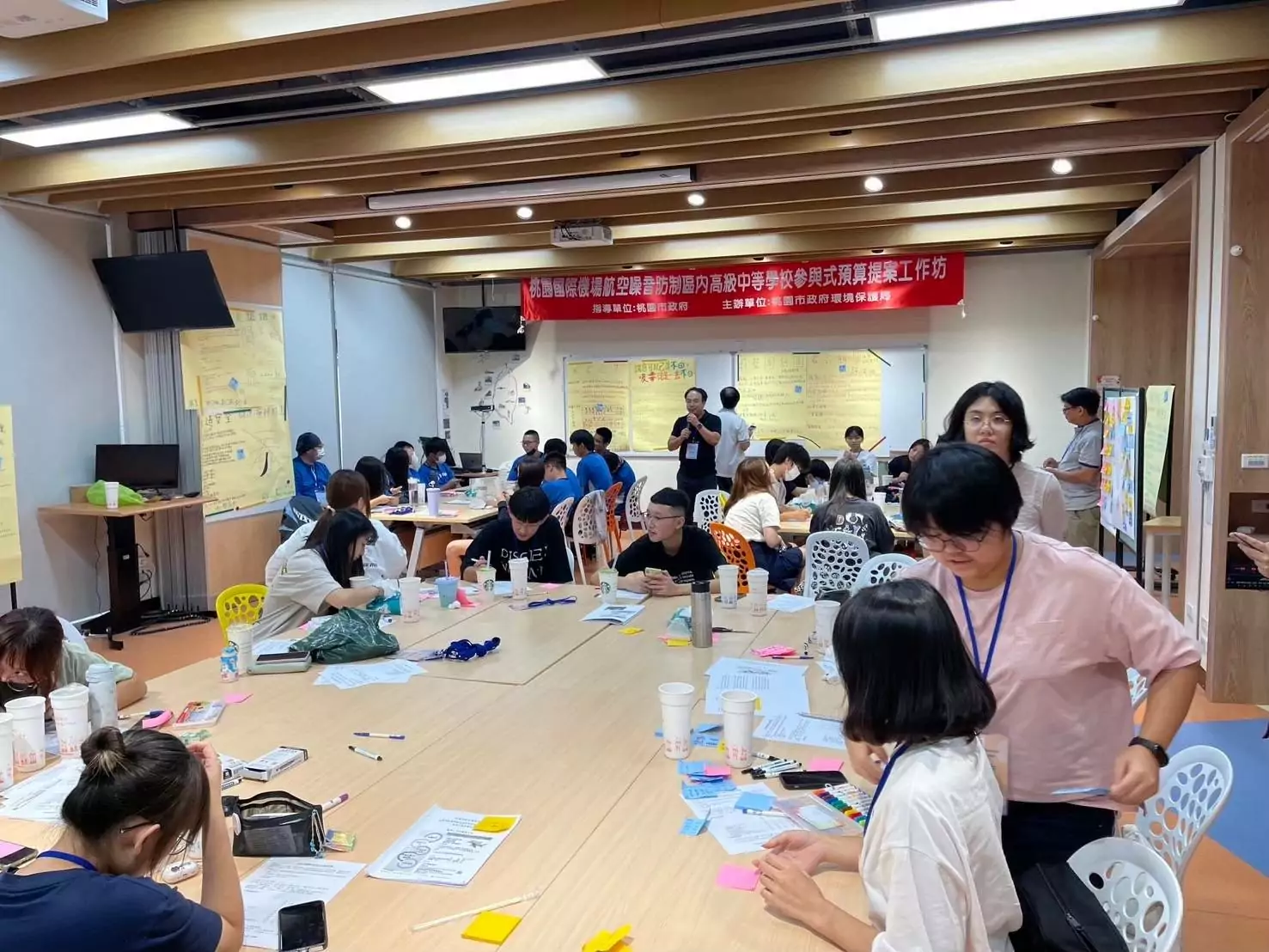 桃園機場回饋金匯聚創意 助高中學子打造跨校音樂祭點燃青春 桃園機場回饋金匯聚創意 助高中學子打造跨校音樂祭點燃青春