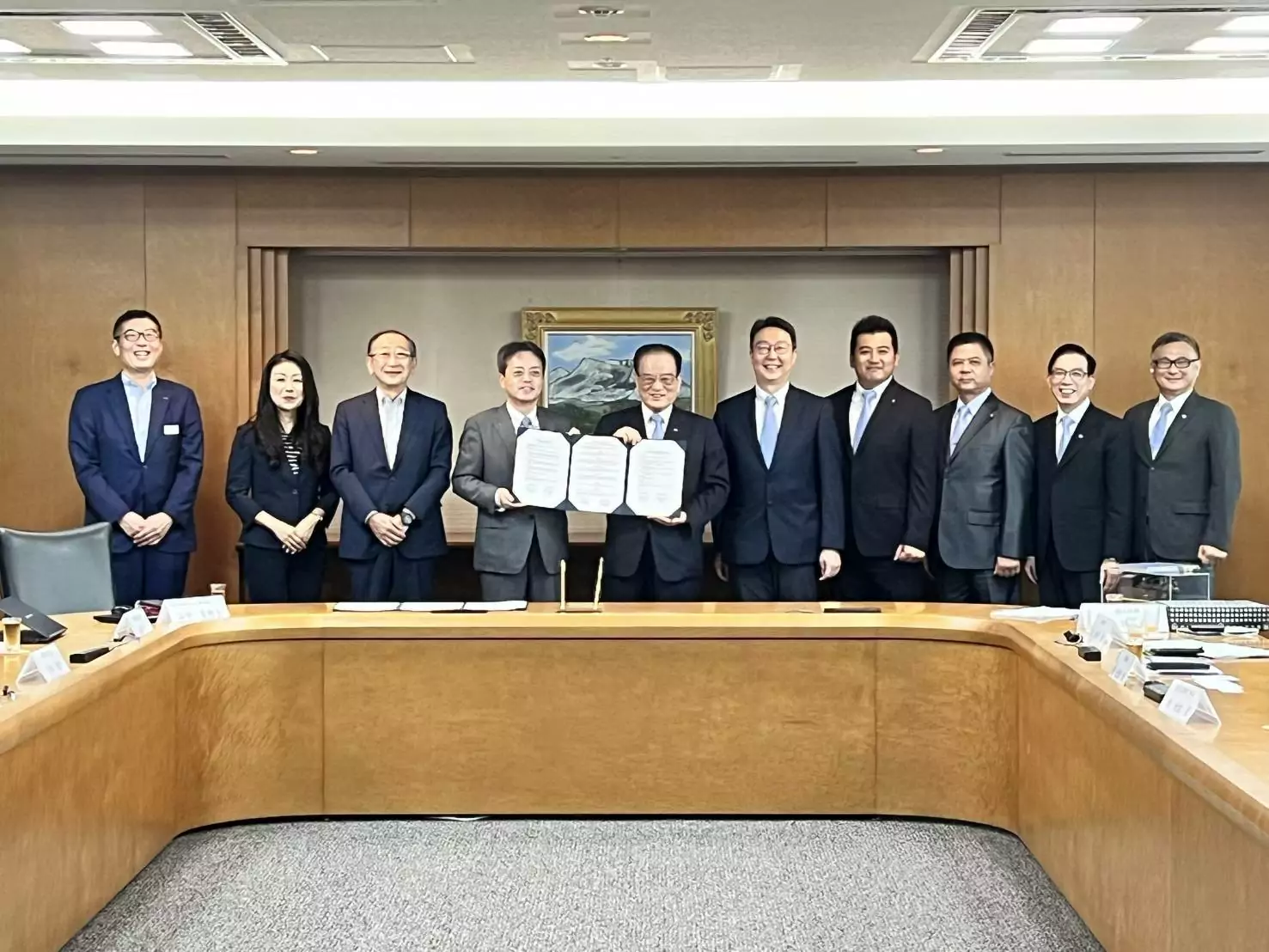 借鏡JR九州公司多角化經營模式 台鐵盼加速轉型、優化服務 借鏡JR九州公司多角化經營模式 台鐵盼加速轉型、優化服務