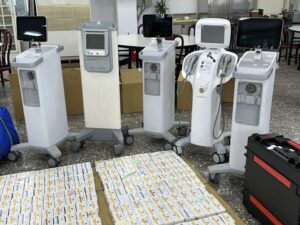 破解儀器製「回充探頭」大賺黑心財 非法醫美集團12人遭起訴