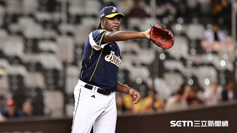 德保拉遭中信兄弟註銷 改登錄柯威士