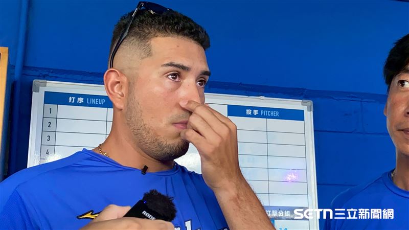 富藍戈感性落淚 道別富邦悍將隊友