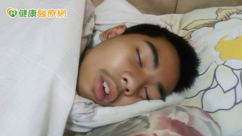 孩子白天嗜睡、注意力不集中? 小心可能是「兒童睡眠呼吸中止症」