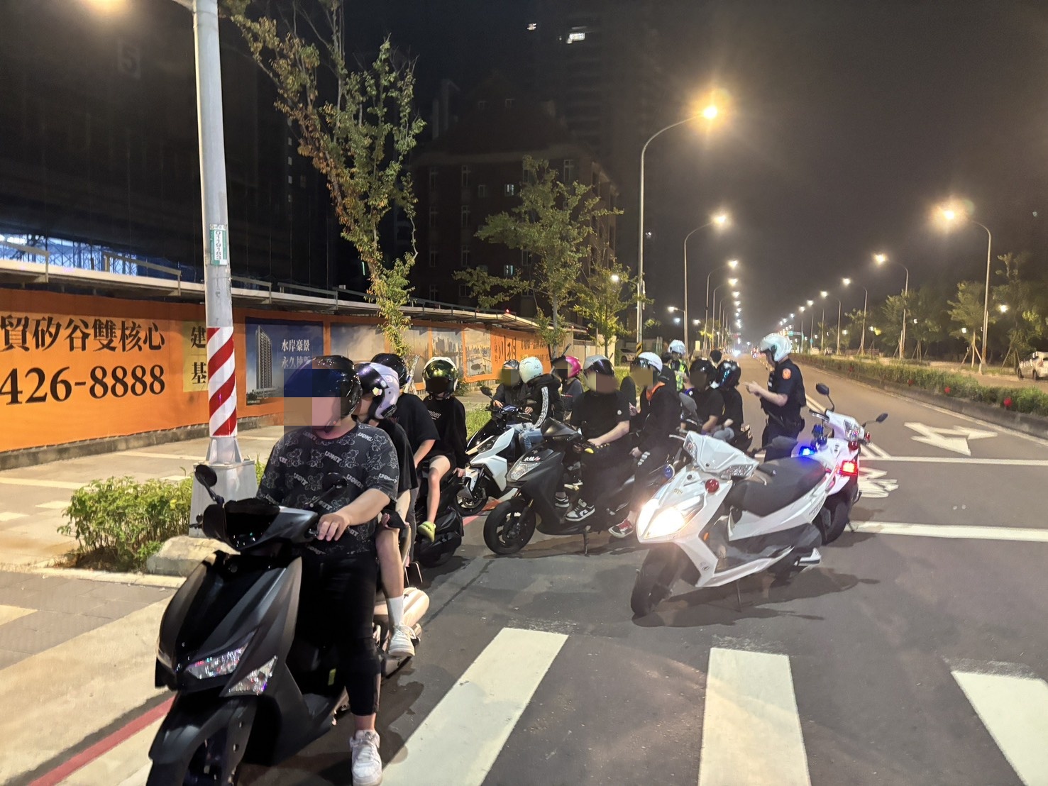 改裝車聚深夜擾民維護安寧 中壢警靠「這招」逮15輛機車 S 17260657