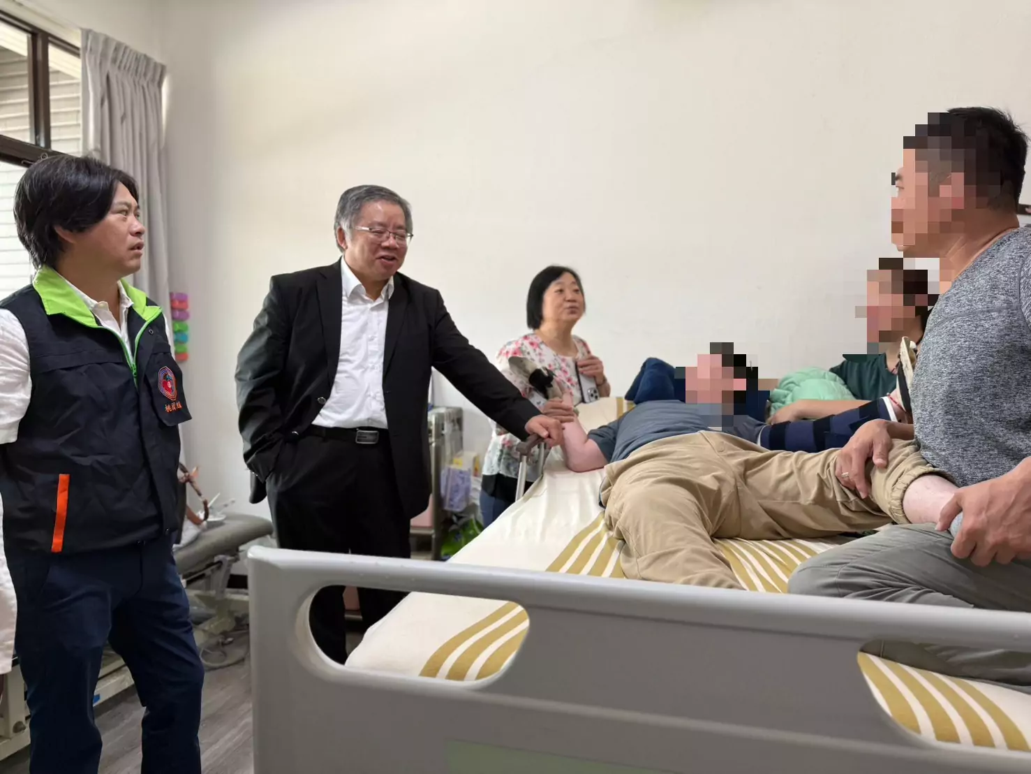 一肩扛起整個家!他照顧車禍重癱兒 獲桃檢、犯保協會表揚「馨毅爸爸」 一肩扛起整個家!他照顧車禍重癱兒 獲桃檢、犯保協會表揚「馨毅爸爸」