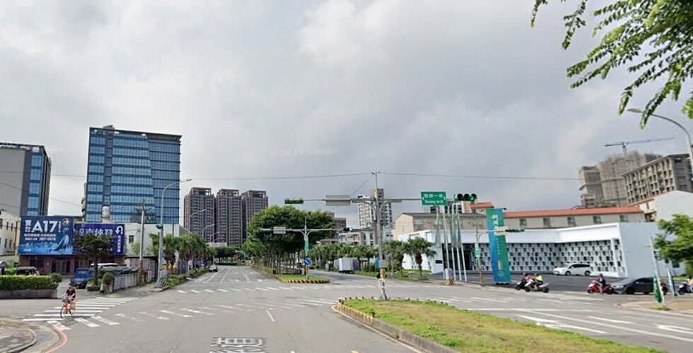 青埔王位之爭!「A18賺商機vs.A19拚生活」引網戰 房市卻面壓力?