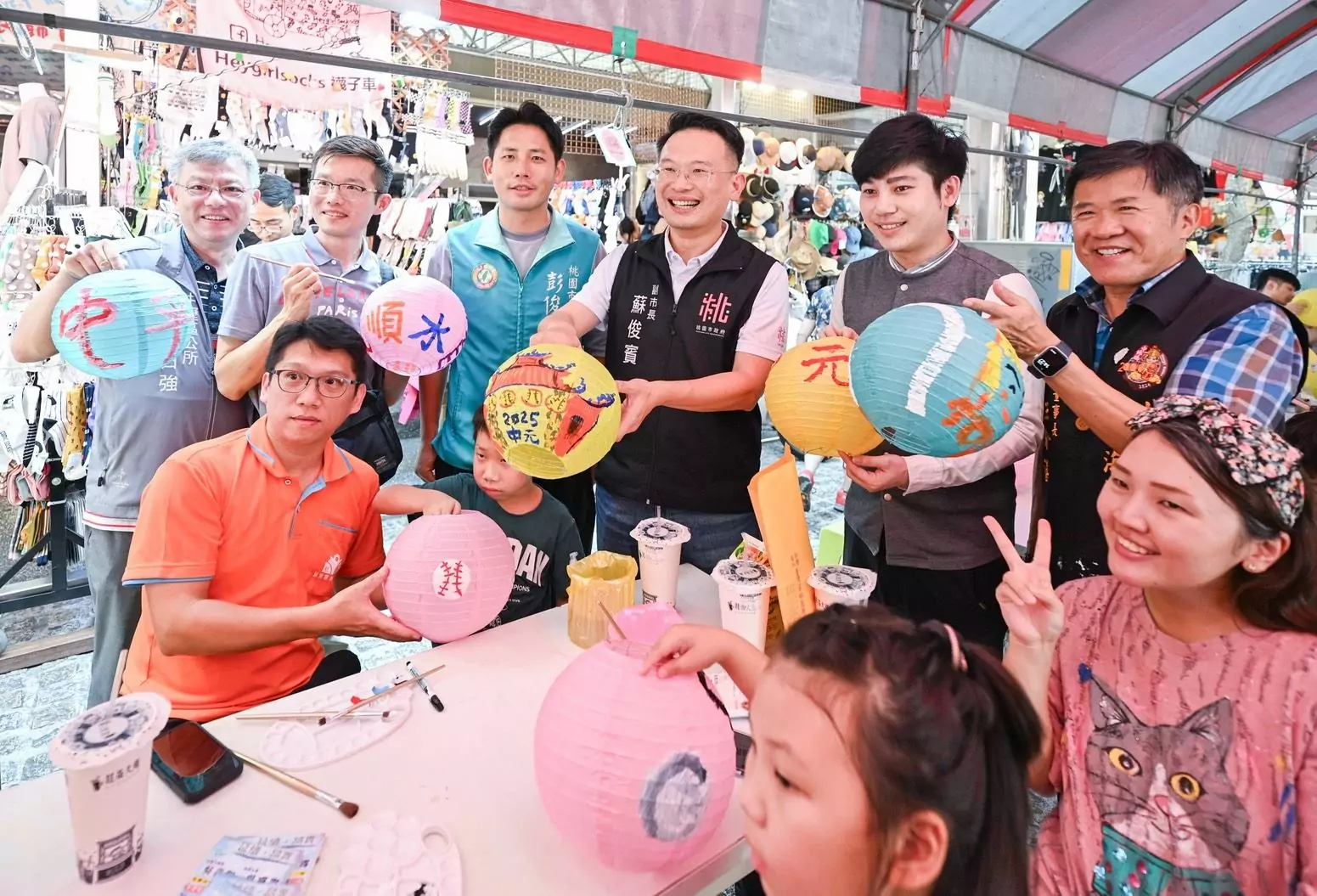 中壢仁海宮慶祝建宮200周年 親子彩繪水燈傳承傳統文化 中壢仁海宮慶祝建宮200周年 親子彩繪水燈傳承傳統文化
