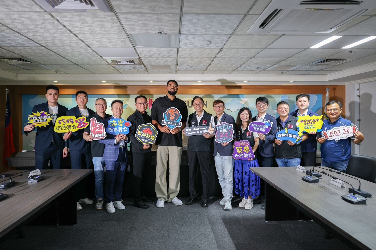 NBA球星唐斯與張善政見面 鼓勵小球員勇敢做自己 c6e253b2 3f0f 4465 baa8 222a5f1a534f