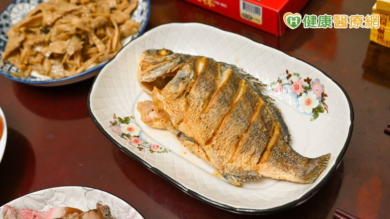 吃魚小心暗藏重金屬、寄生蟲風險 營養師:「3部位」要謹慎食用