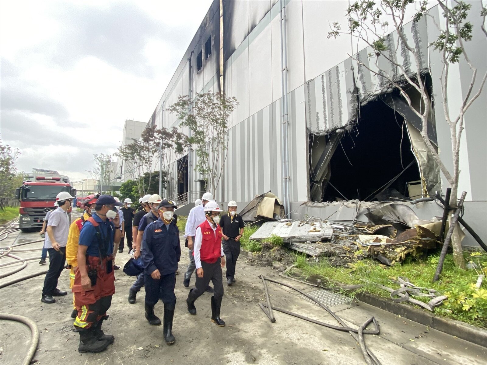 鋰電池工廠爆炸 消防專家:防火毯、消防預警系統應成標配