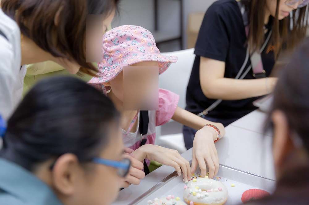 視障癌童桃園展開圓夢之旅 伊甸基金會讓她人生最後一哩路不留遺憾 g6fg6w