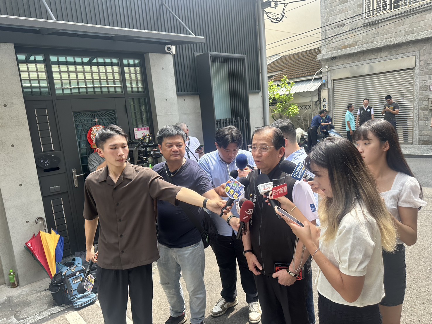社會局長親赴現場代表市長慰問2